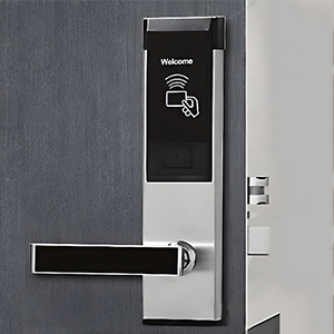 khoa-cua-thong-minh-viro-vr-p11