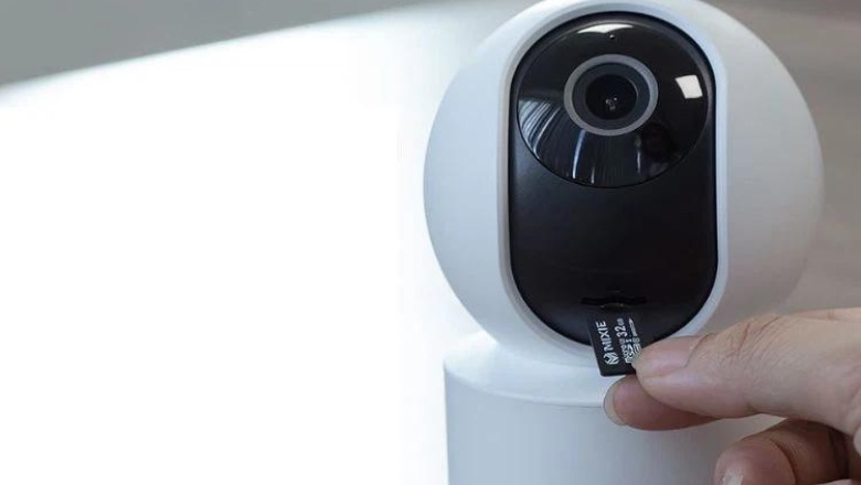 Xem lại lịch sử qua thẻ nhớ tiện lợi